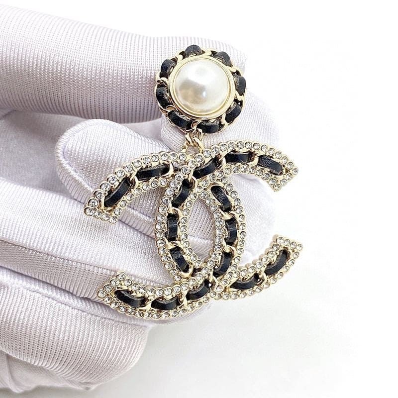 Chanel Pearl Drop Earrings - 18K Yellow Gold
