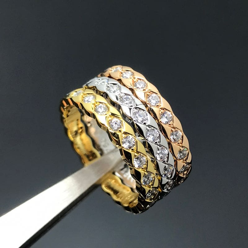 Chanel Coco Crush Mini Diamond Ring - 18K Gold