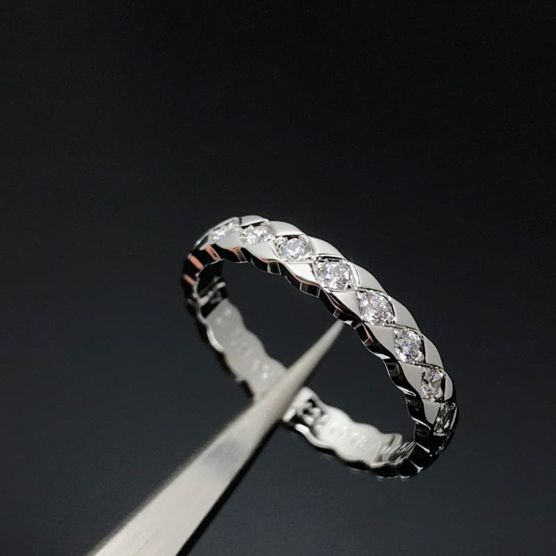 Chanel Coco Crush Mini Diamond Ring - 18K Gold