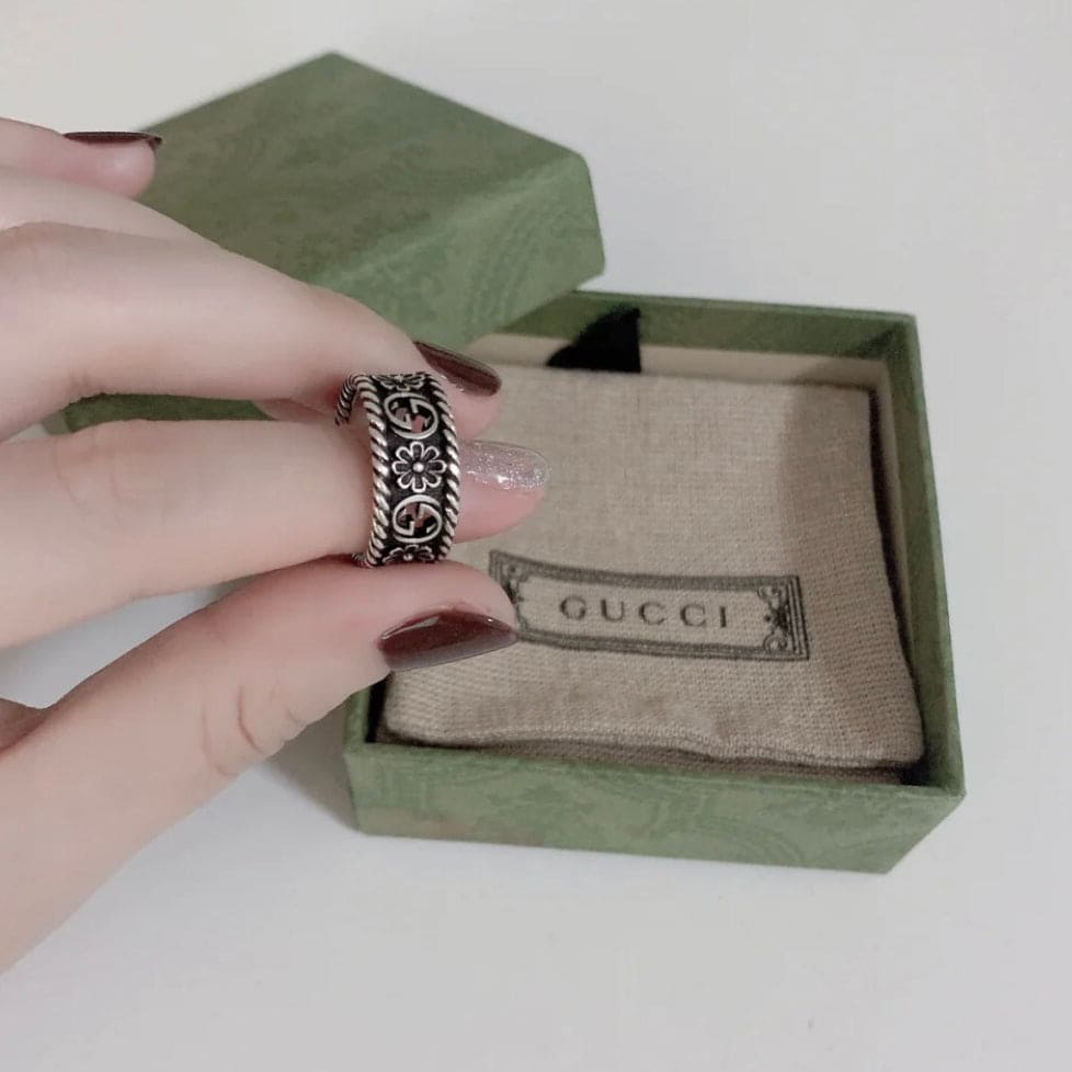 Gucci Double G Aged Sterling Silver Interlocking G Flower Ring