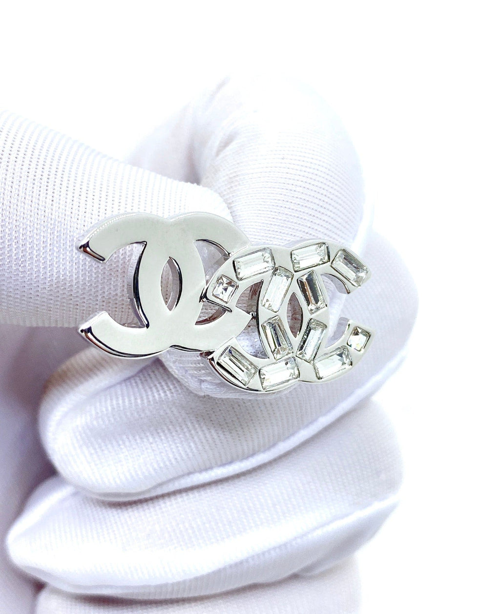 Chanel Crystal Earrings - 18K White Gold