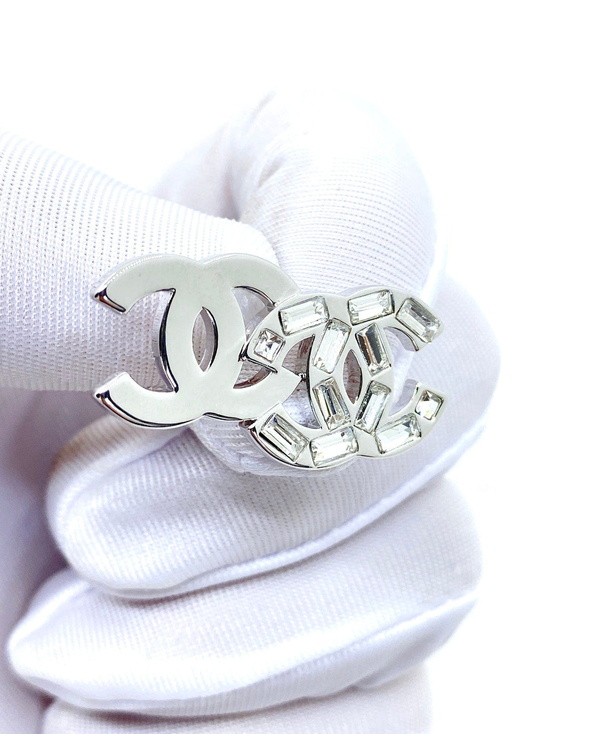 Chanel Crystal Earrings - 18K White Gold