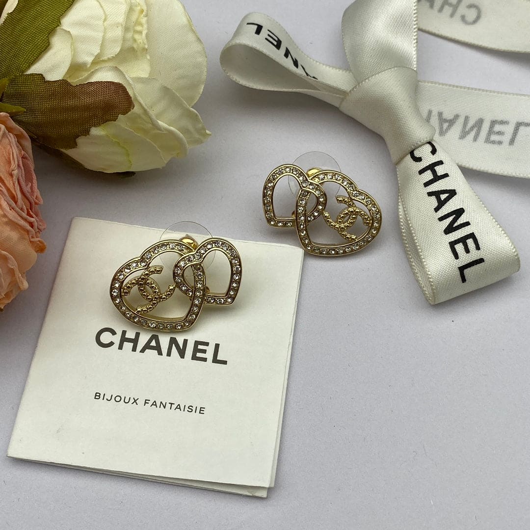 Chanel Heart Diamond Earrings - 1.8 cm Height - 18K Yellow Gold