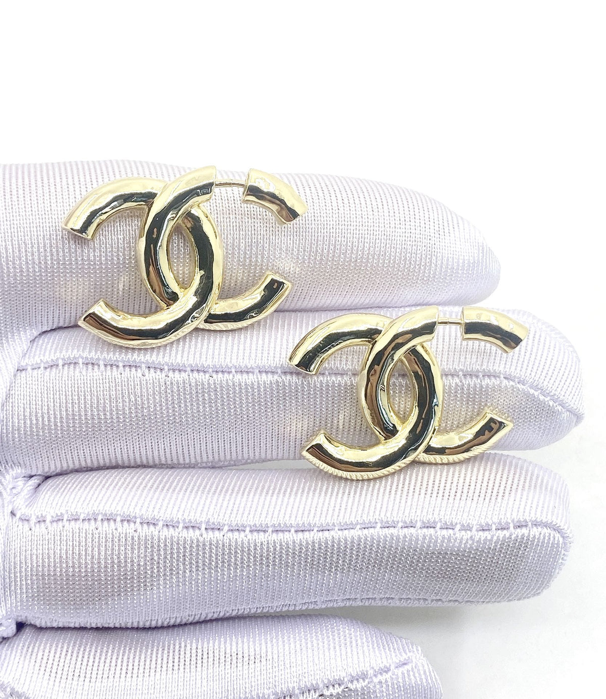 Chanel Earrings - 18K Yellow Gold