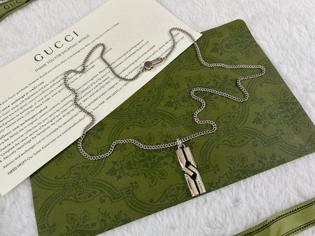 Gucci Double G Knot Pendant Necklace