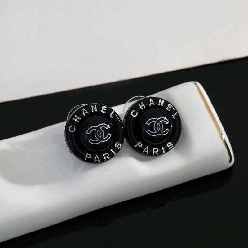 Chanel Black Round Earrings - 18K White Gold