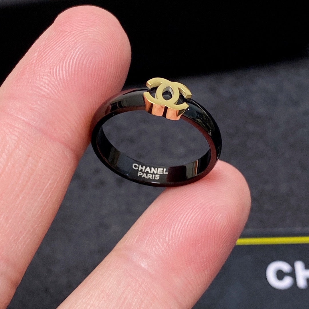 Chanel Black Ring - 18K Yellow Gold