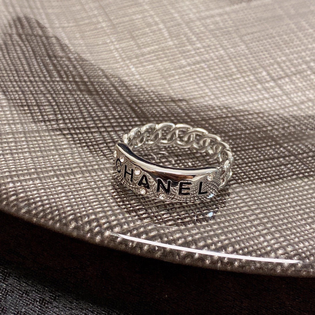 Chanel Chain Link Ring - 18K White Gold