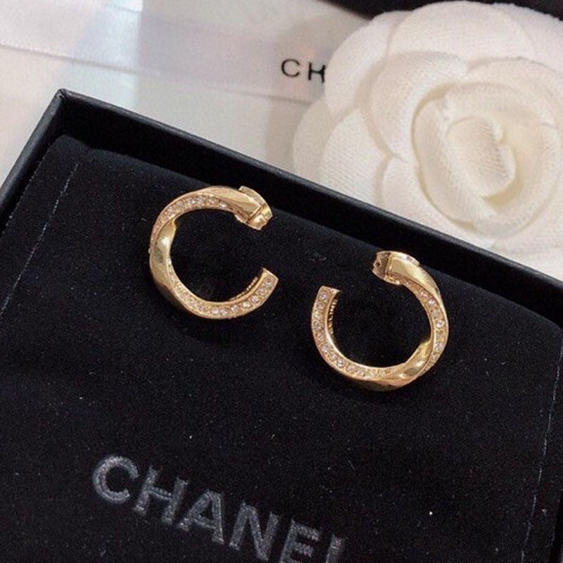 Chanel Half Circle Diamond Earrings - 18K Yellow Gold