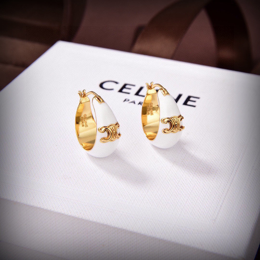 Celine Triomphe Pearl Earrings - 18K Yellow Gold