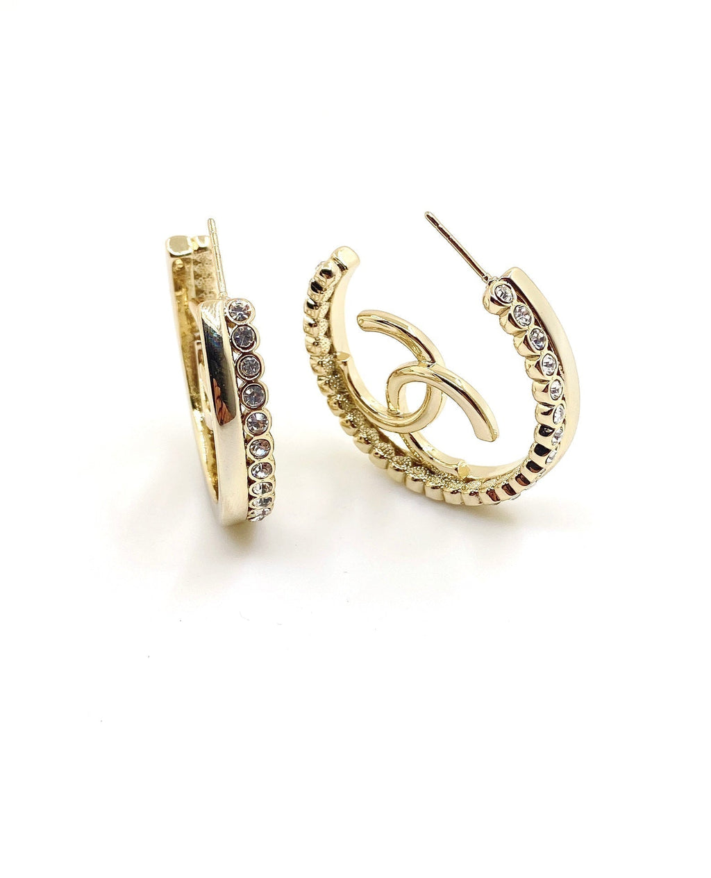 Chanel Circle Crystal Earrings - 18K Yellow Gold