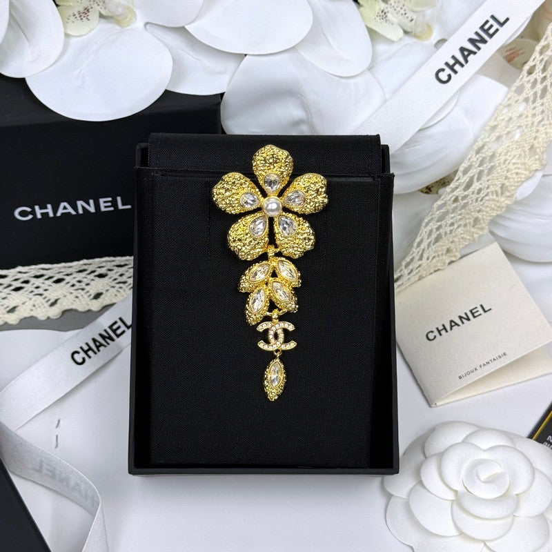 Chanel 26C Flower Crystal Drop Gold Brooch