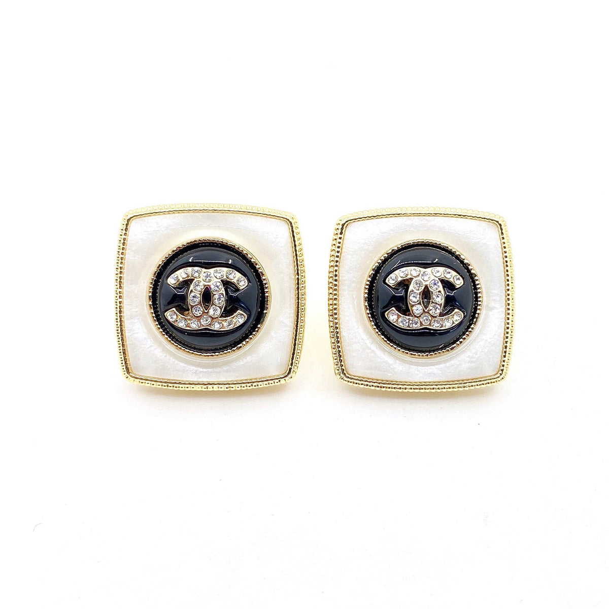 Chanel Pearl Square Earrings - 18K Yellow Gold