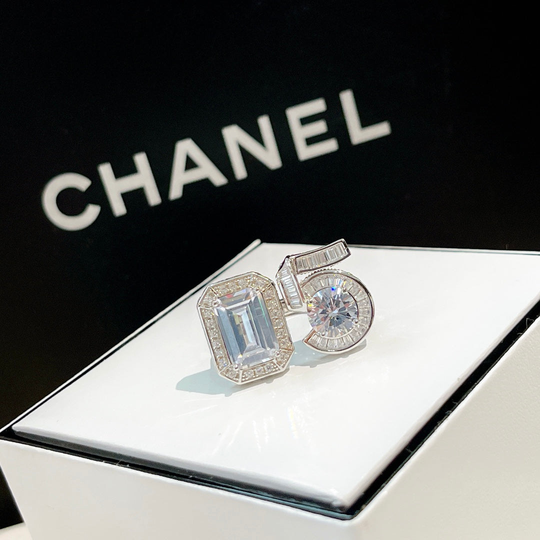 Chanel No.5 Diamond Ring - 18K White Gold