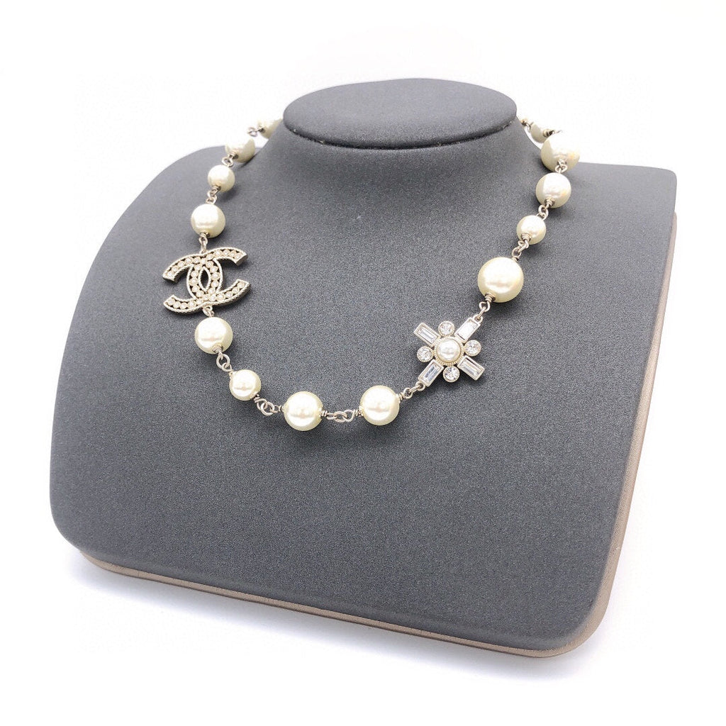 Chanel Flower Pearls Chain Necklace