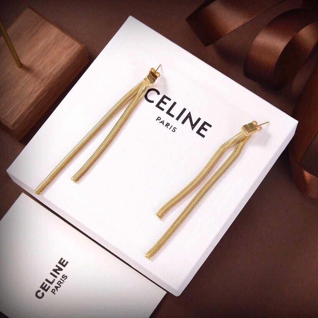 Celine Triomphe Tassel Earrings - 18K Yellow Gold
