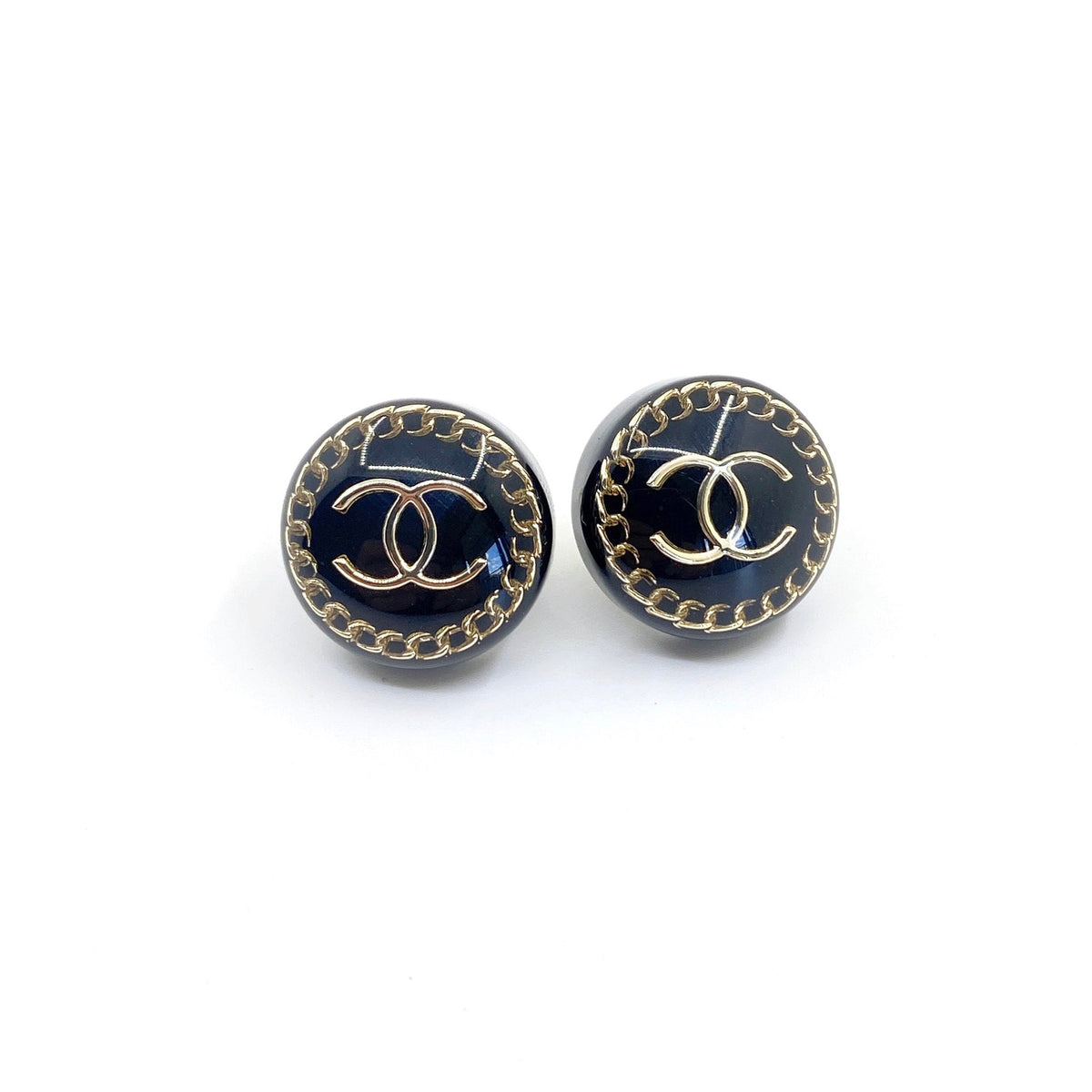 Chanel Circle Resin Earrings - 18K Yellow Gold