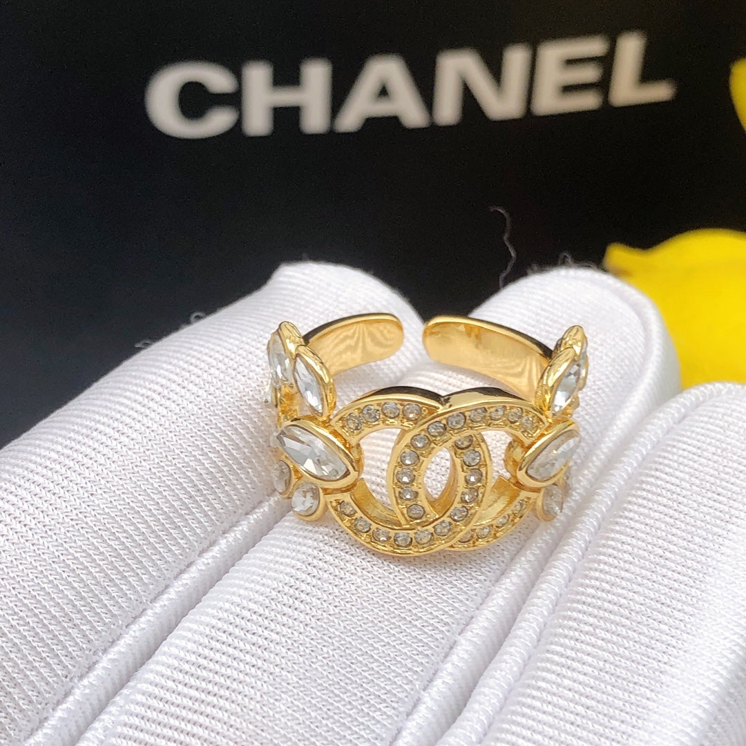 Chanel Flower Crystal Ring - 18K Yellow Gold