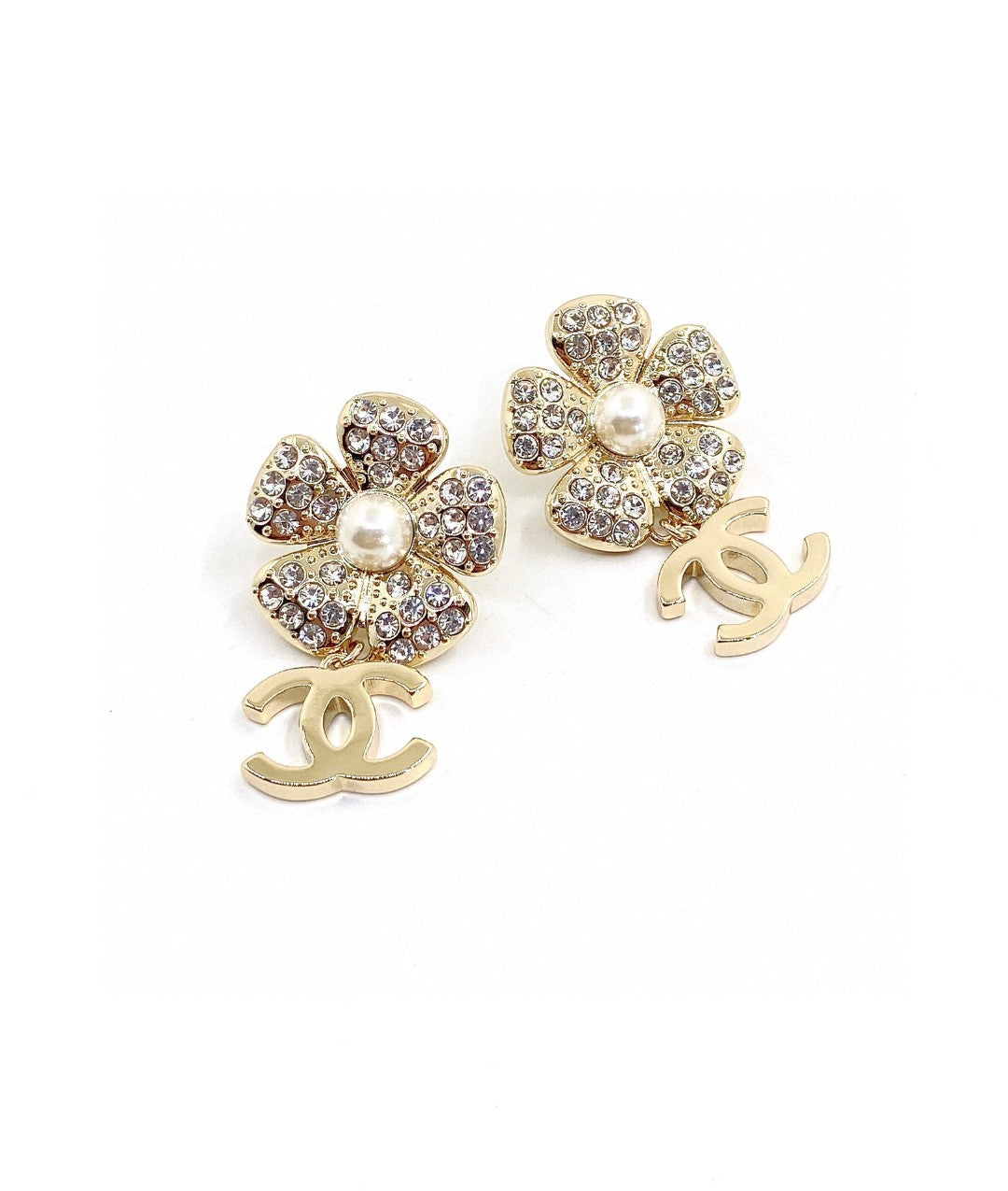 Chanel Flower Full Crystal Earrings - 18K Yellow Gold