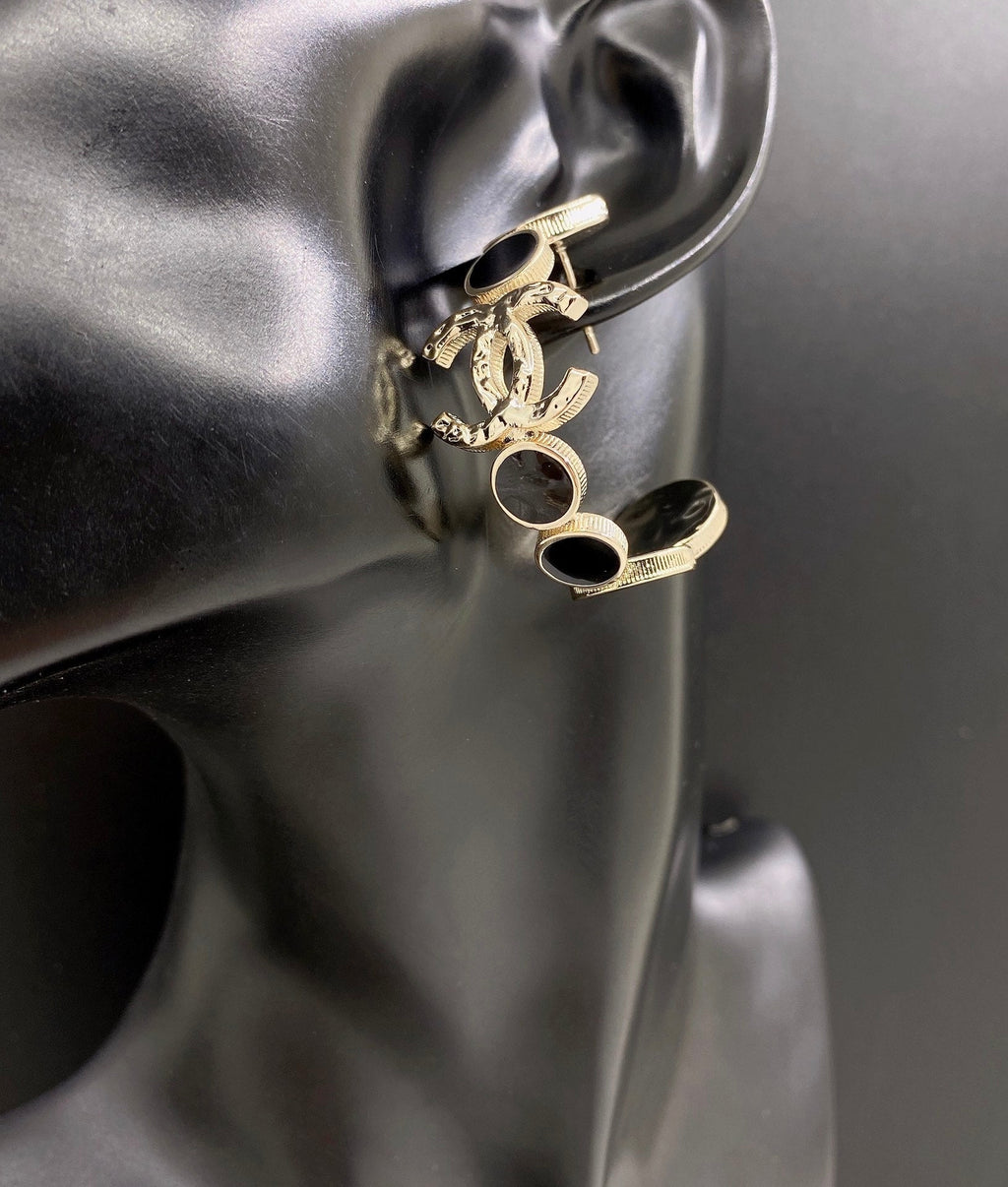 Chanel Black Crystal Earrings - 18K Yellow Gold