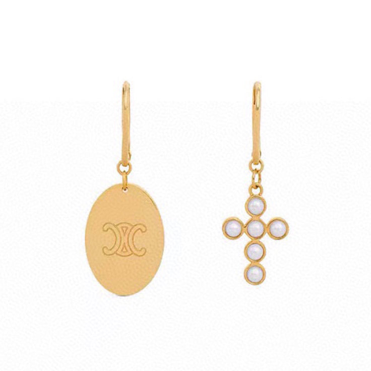 Celine Triomphe Precious Earrings - 18K Yellow Gold