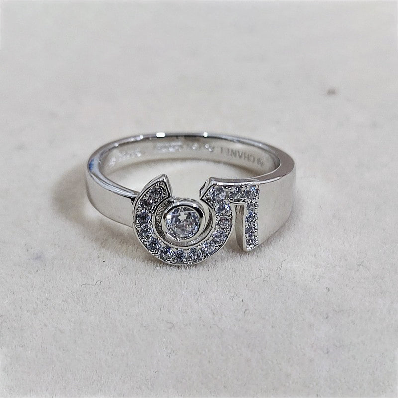 Chanel No.5 Diamond Ring - 18K Gold
