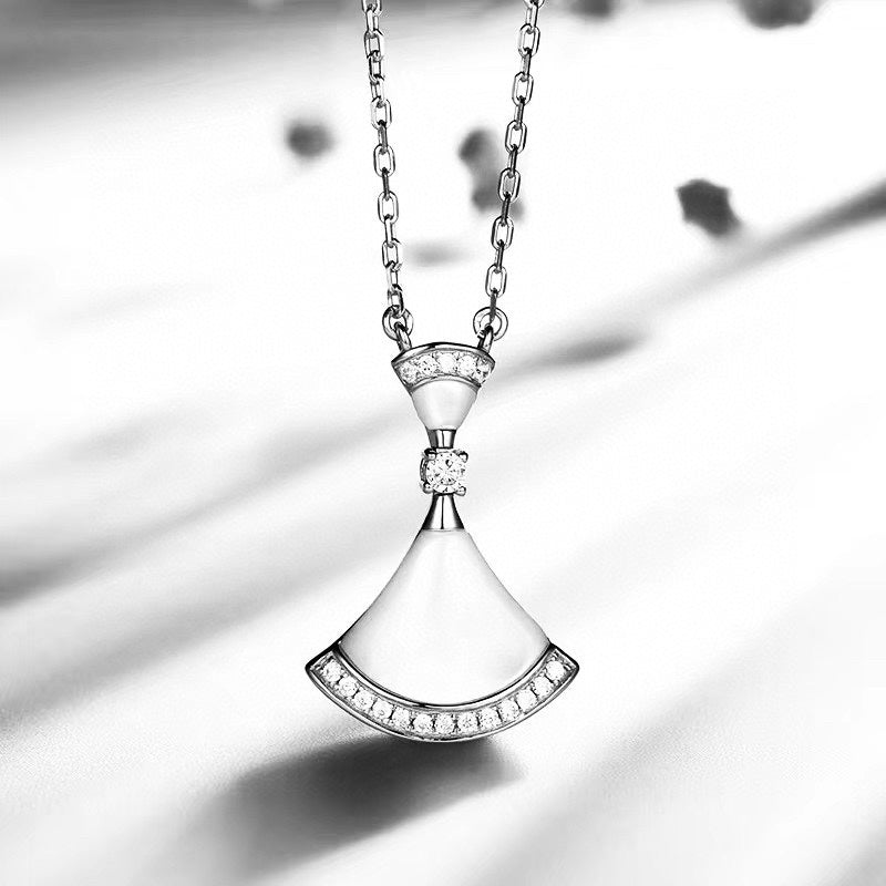 Bvlgari Dream Pearl Necklace - 18K Gold