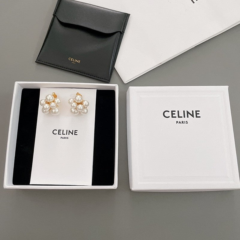 Celine Pearl Earrings - 18K Yellow Gold