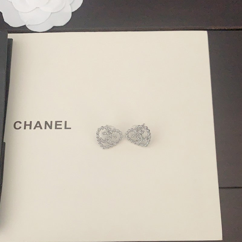 Chanel Black Heart Diamond Earrings - 18K White Gold