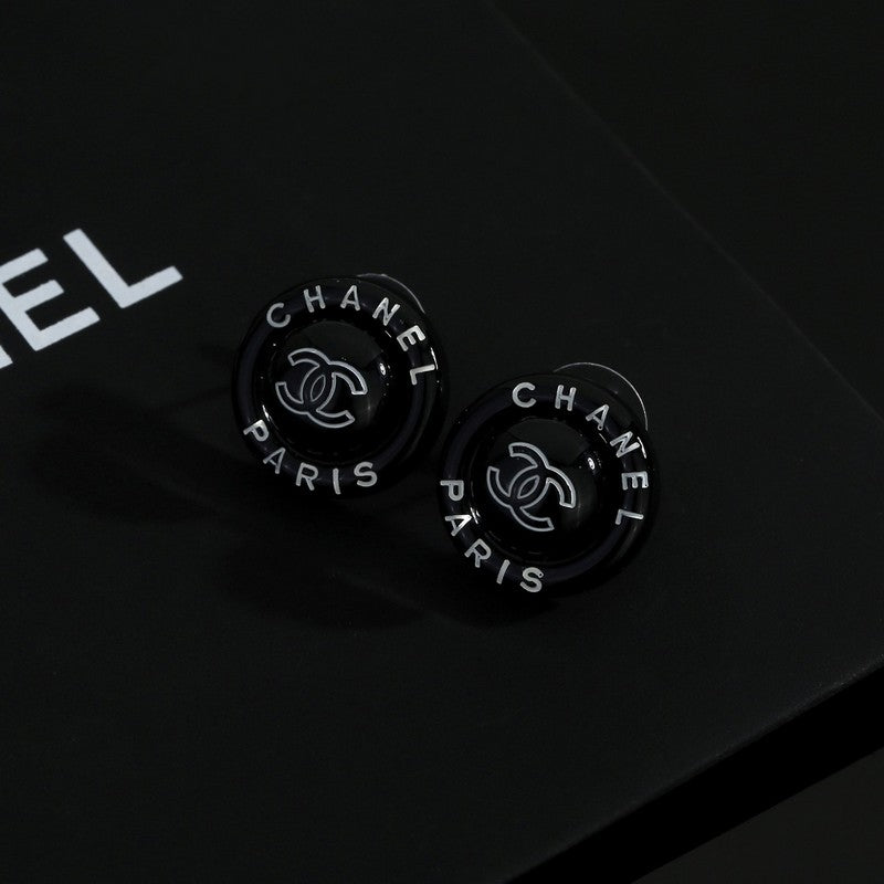 Chanel Black Round Earrings - 18K White Gold