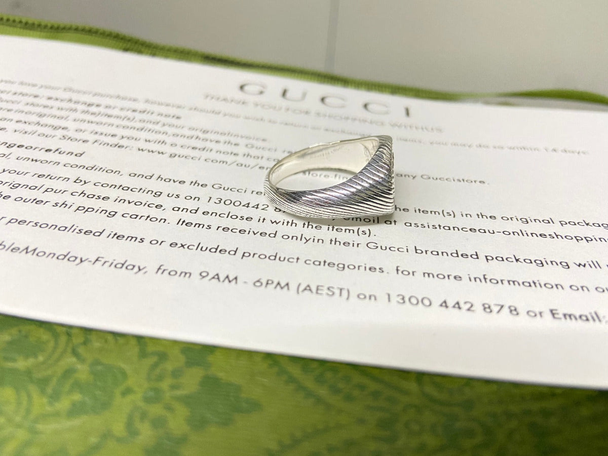 Gucci Double G Marmont Pinky Ring