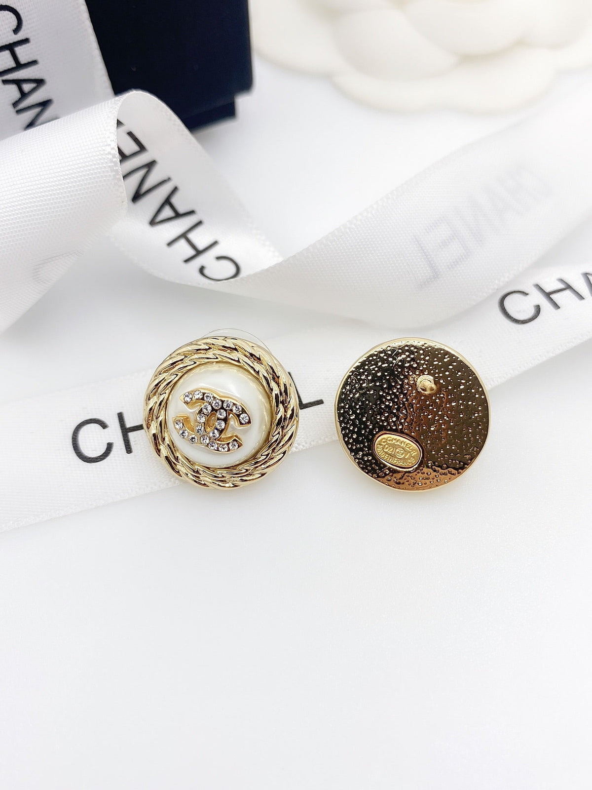 Chanel White Pearl Earrings - 18K Yellow Gold