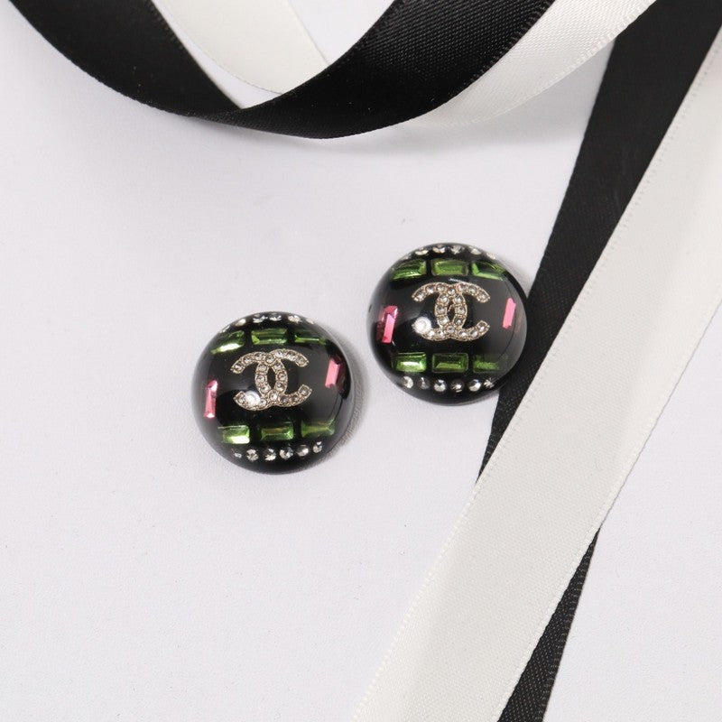 Chanel Black Round Earrings - 18K Yellow Gold