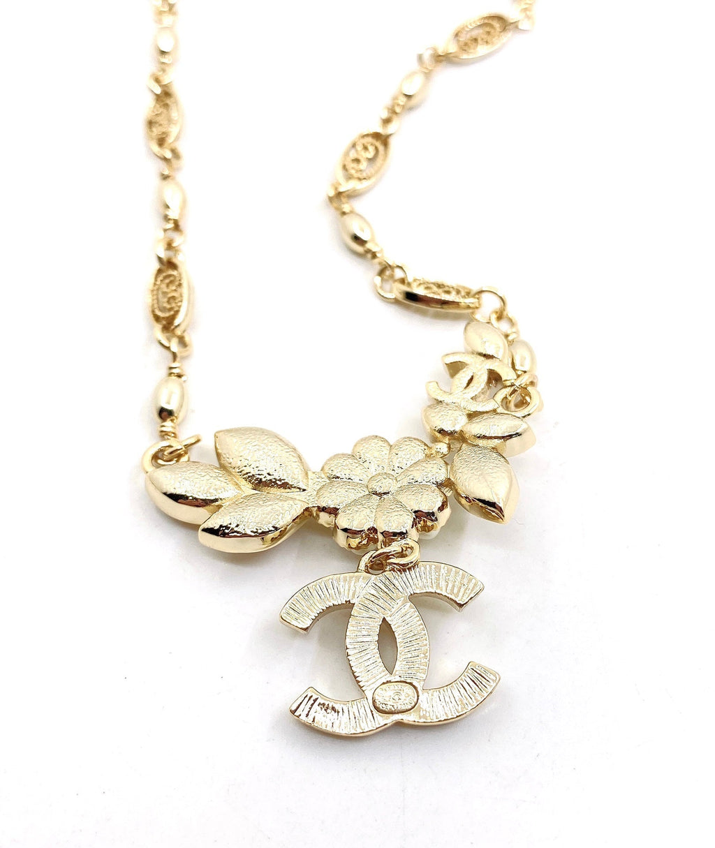 Chanel Flower Pendant Necklace