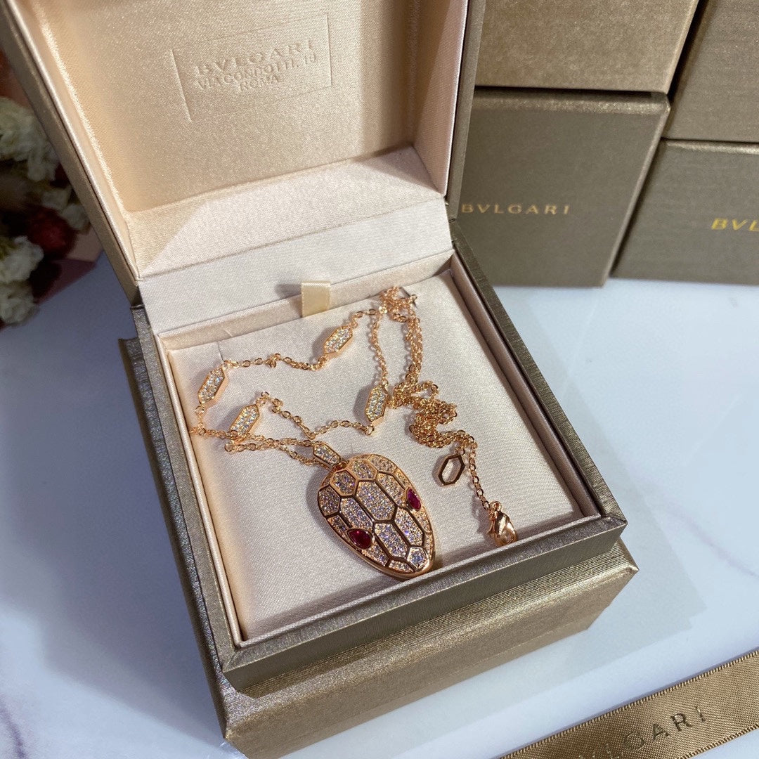 Bvlgari Serpenti Necklace - 18K Gold