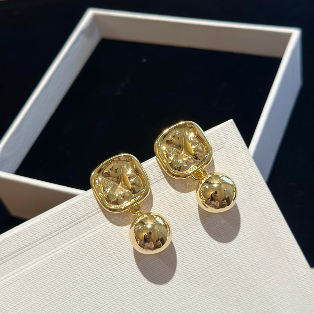 Celine Triomphe Vintage Earrings - 18K Yellow Gold