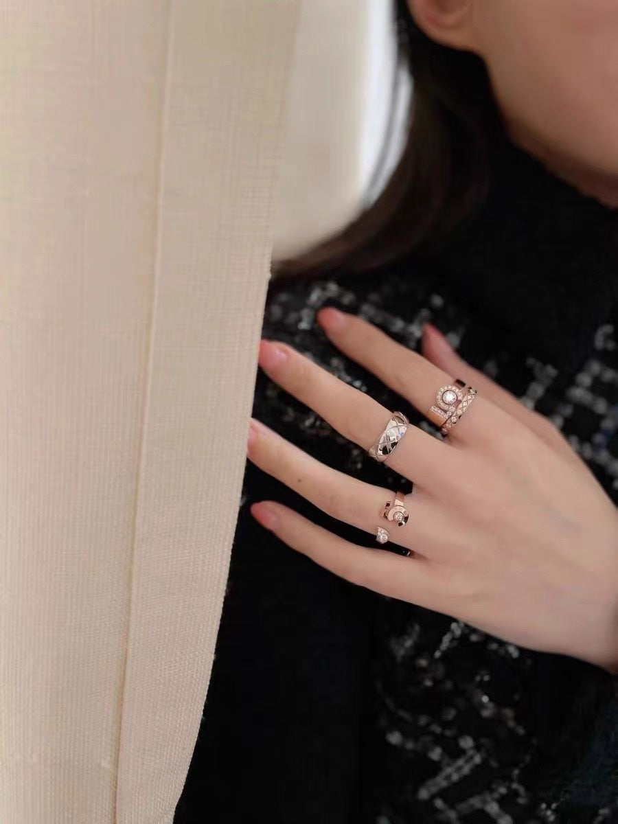 Chanel No.5 Ring - 18K Gold