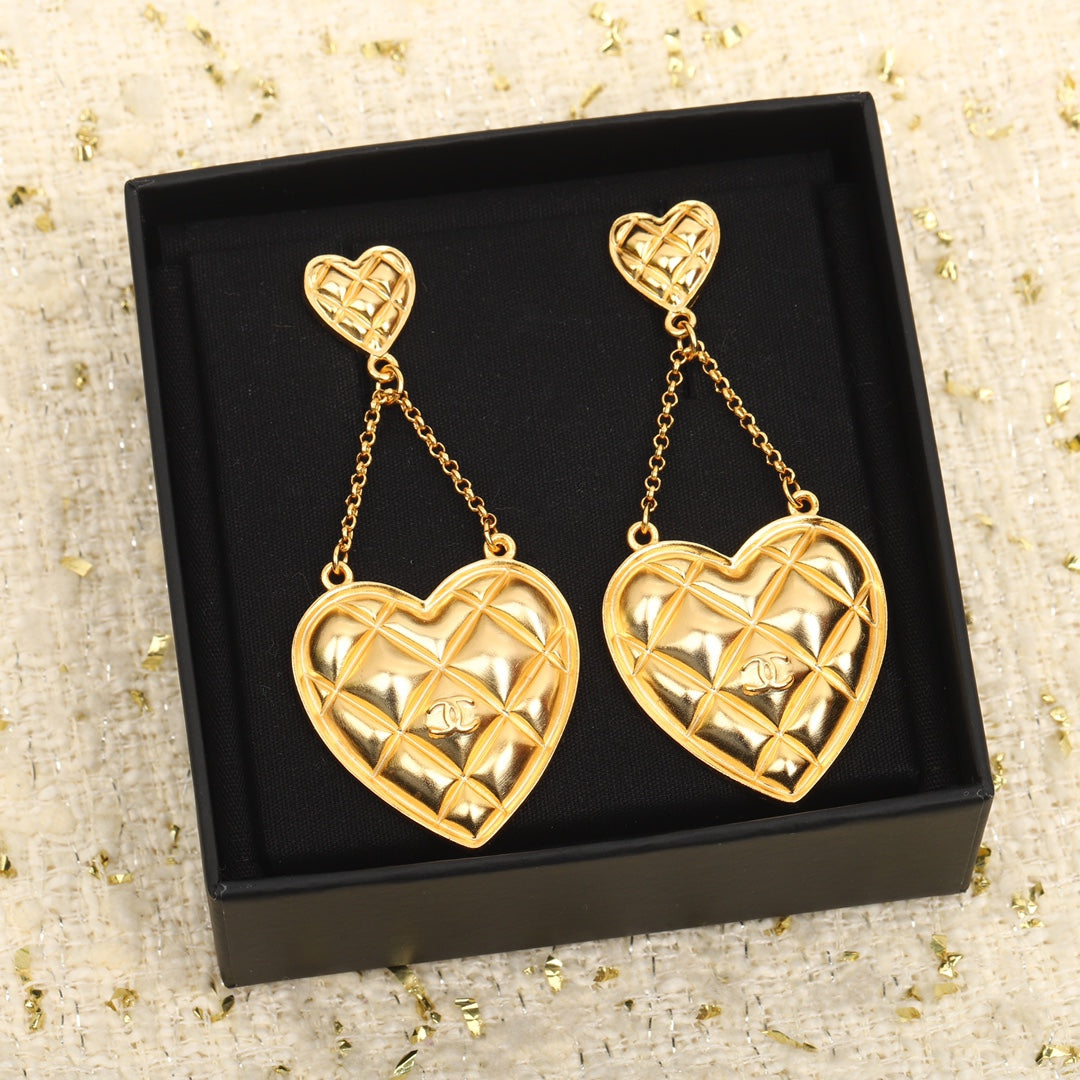 Chanel Coco Crush Heart Pendant Earrings - 18K Yellow Gold