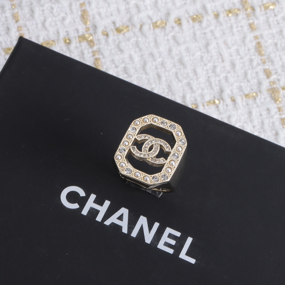 Chanel Diamond Ring - 18K Yellow Gold
