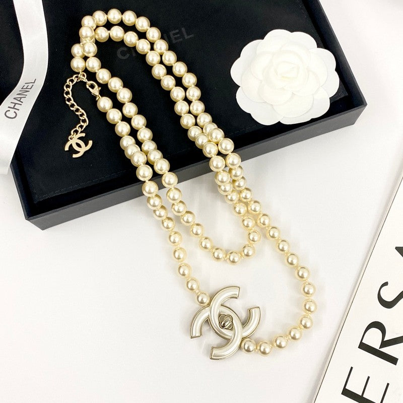 Chanel Pearl Chain Necklace