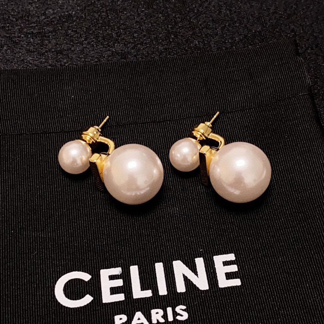 Celine Triomphe Pearl Earrings - 18K Yellow Gold