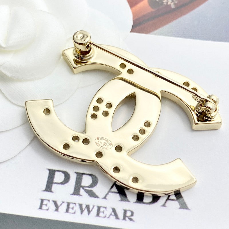 Chanel 24A Diamond Gold Brooch