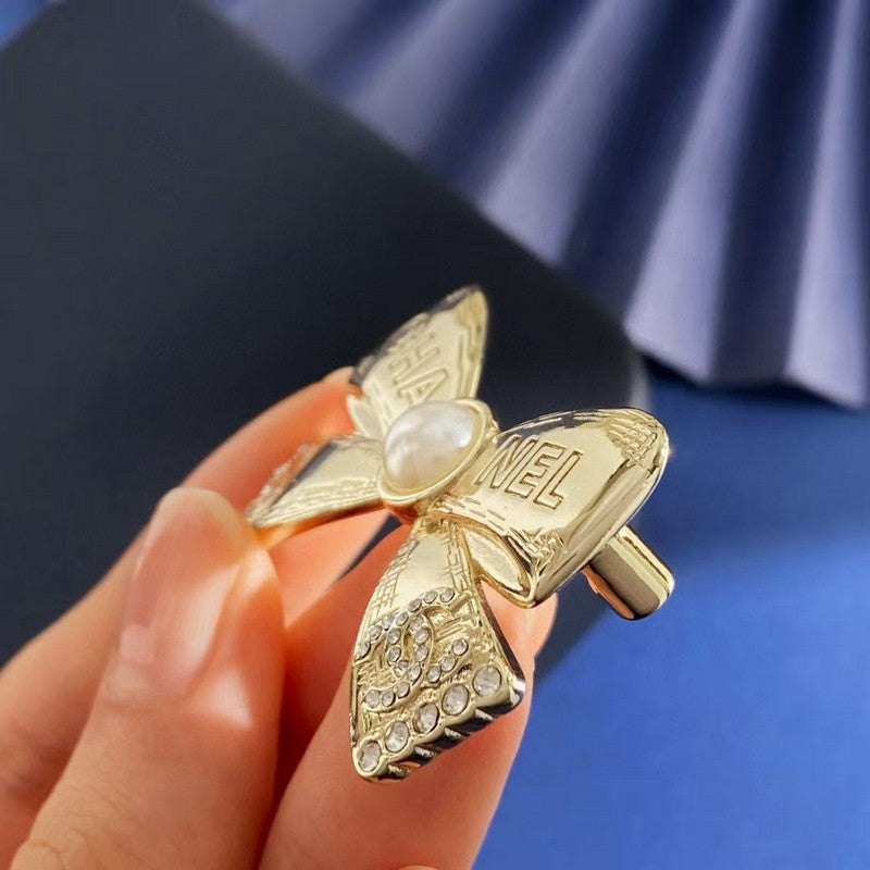 Chanel Bow Tie Gold Brooch