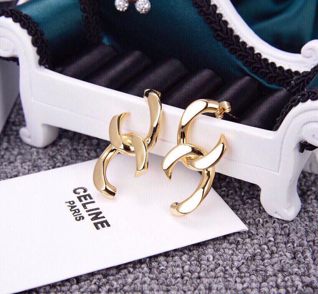 Celine Triomphe Earrings - 18K Yellow Gold