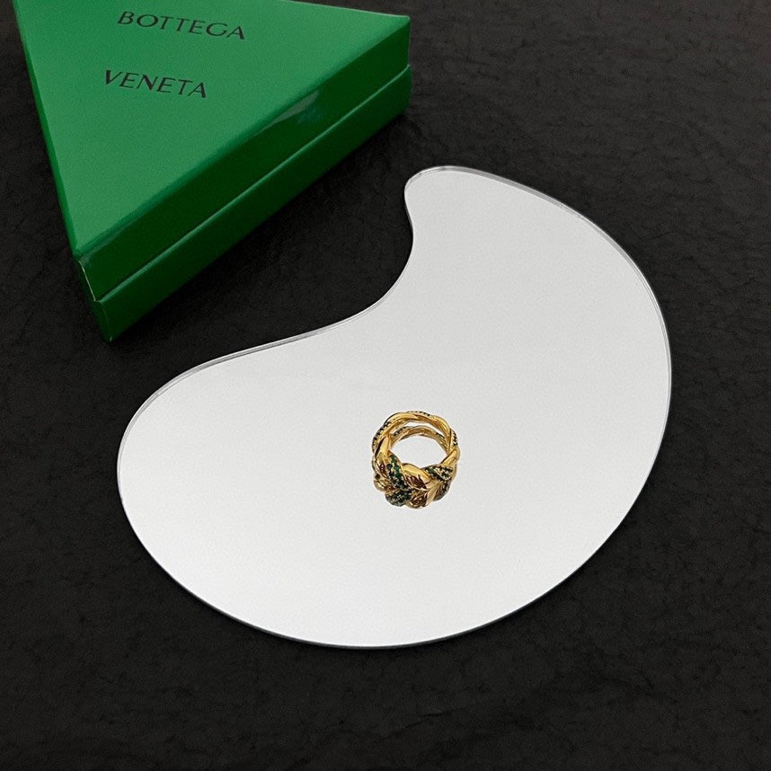 Bvlgari Green Crystal Ring - 18K Yellow Gold