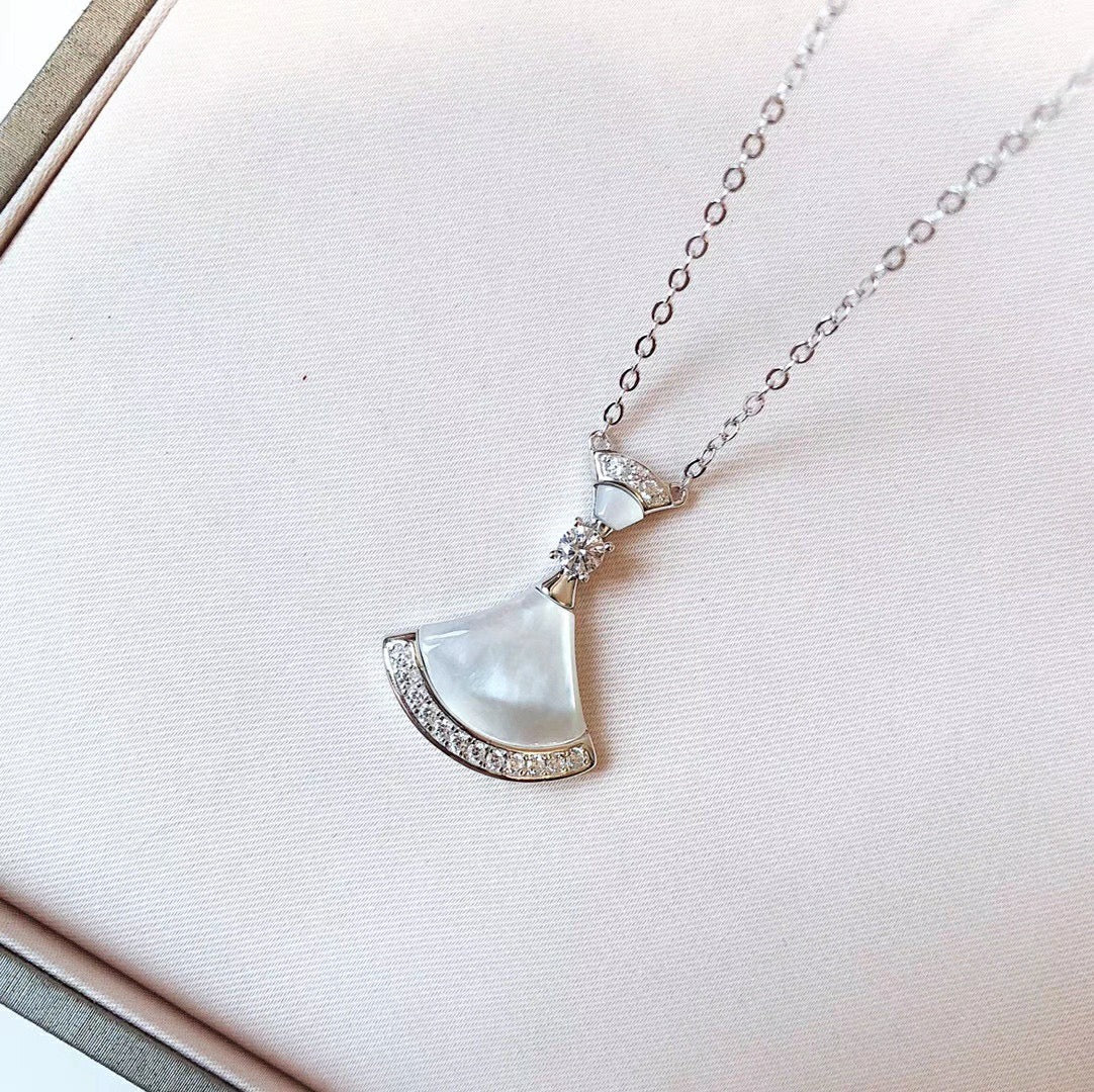 Bvlgari Dream Pearl Necklace - 18K Gold