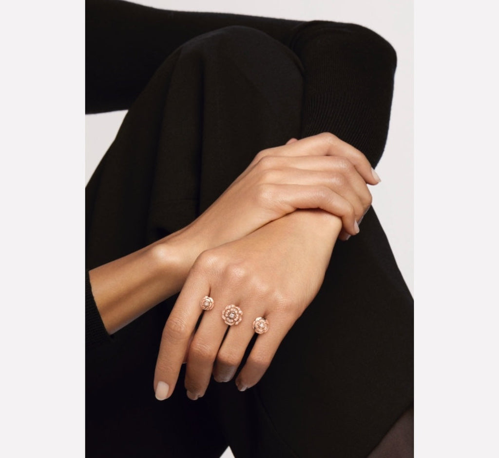 Chanel Extrait De Camelia Transformable Ring - 18K Gold