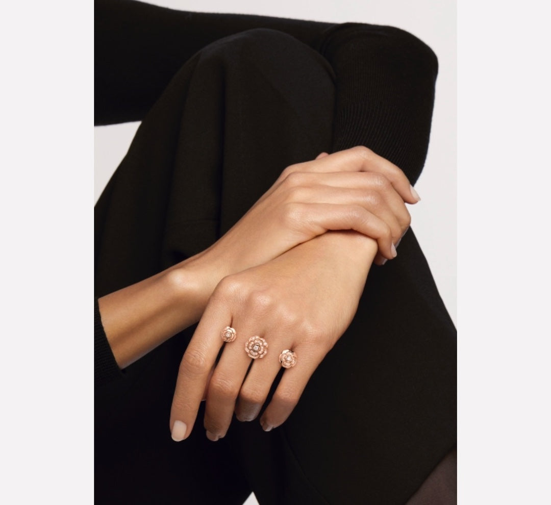 Chanel Extrait De Camelia Transformable Ring - 18K Gold