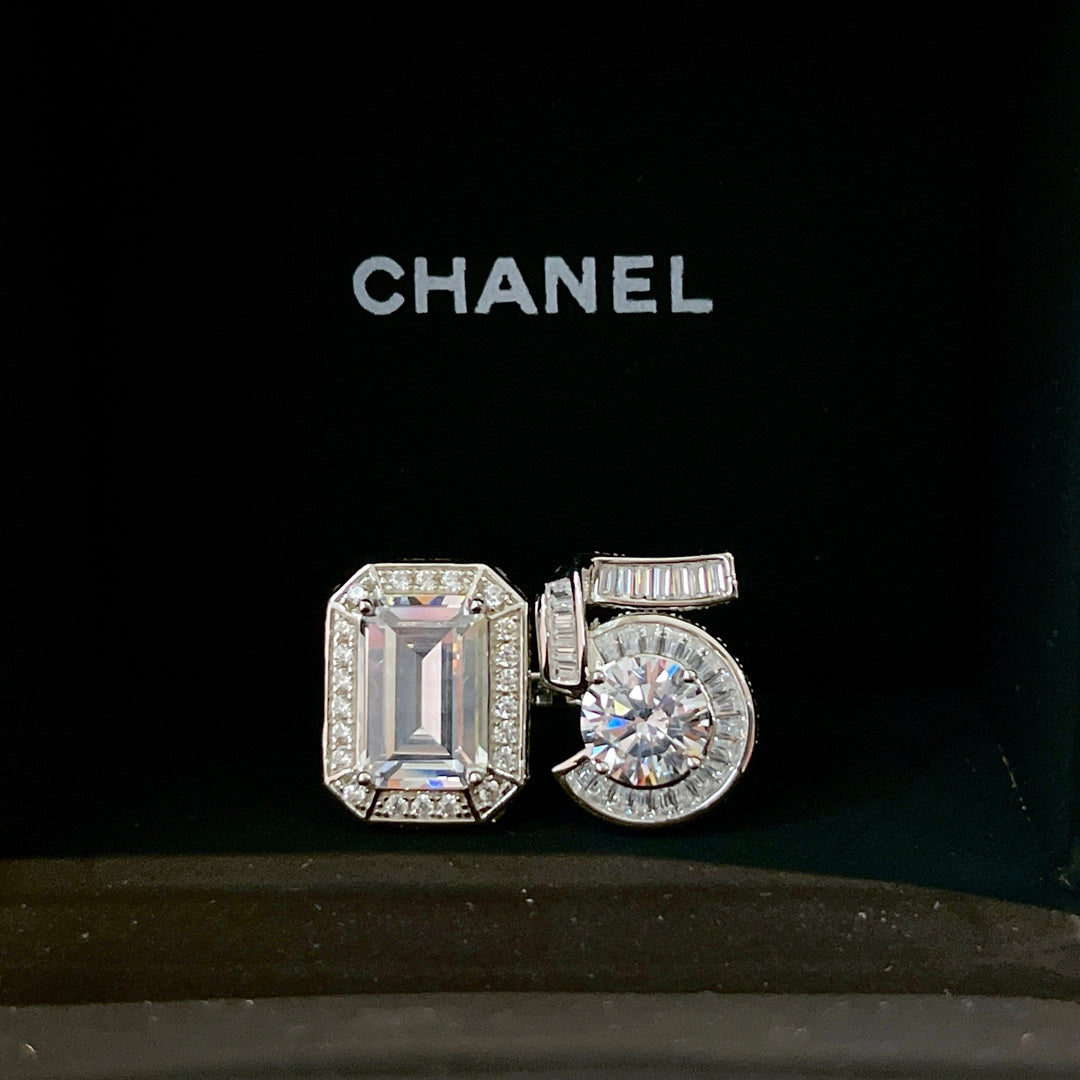Chanel No.5 Diamond Ring - 18K White Gold
