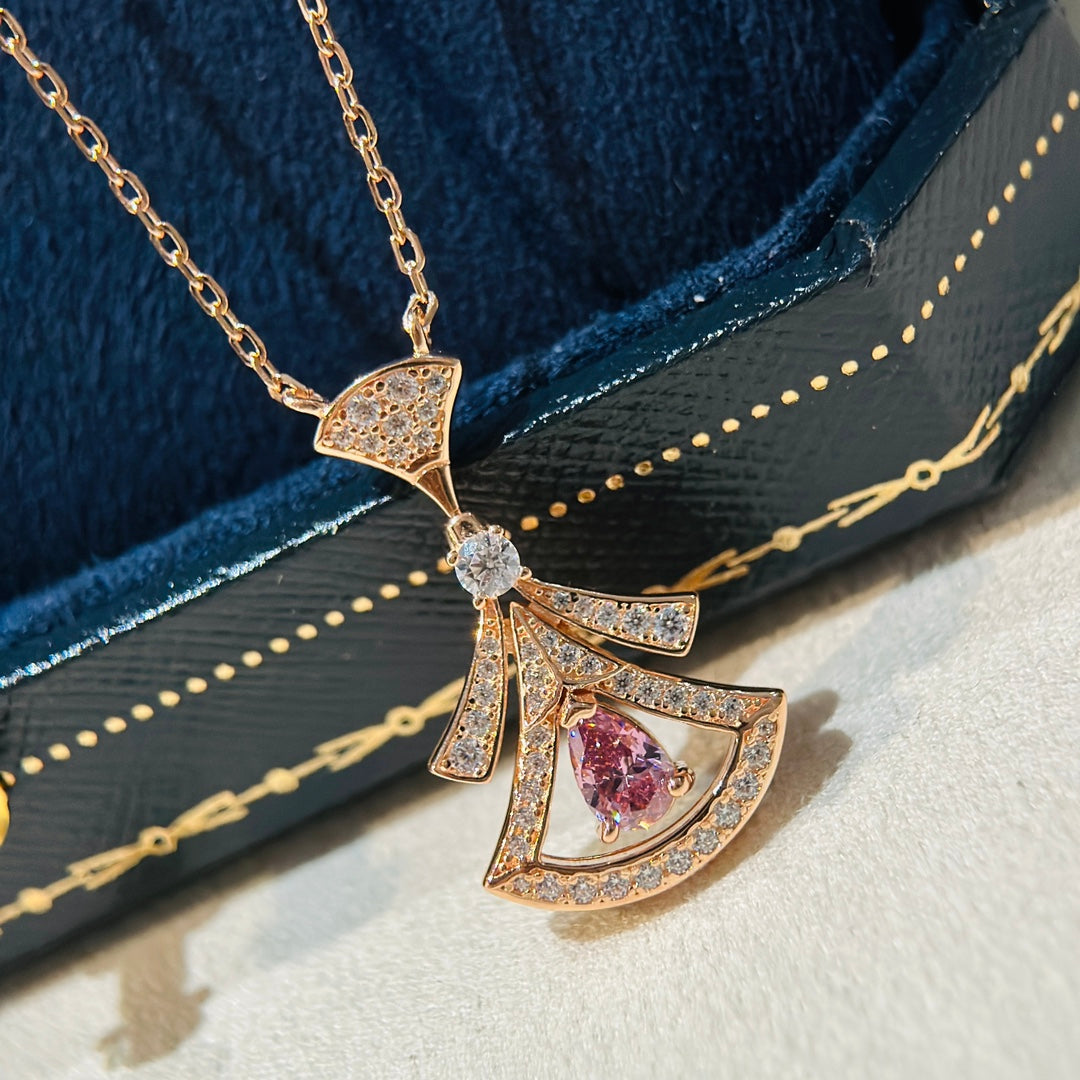 Bvlgari Dream Moissanite Necklace - 18K Gold